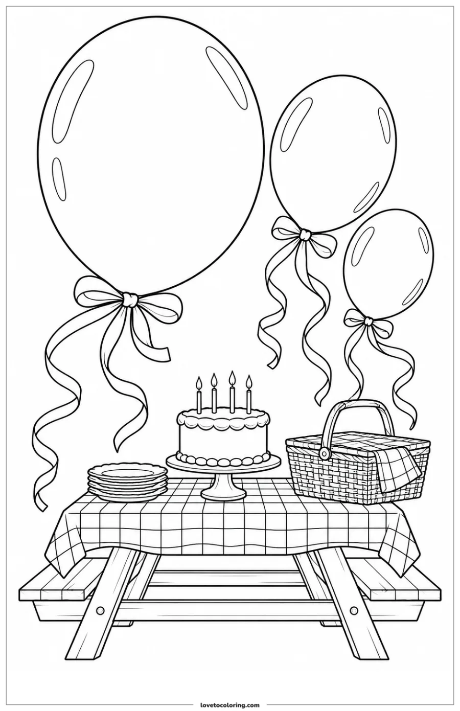 Globos sobre una mesa de pícnic